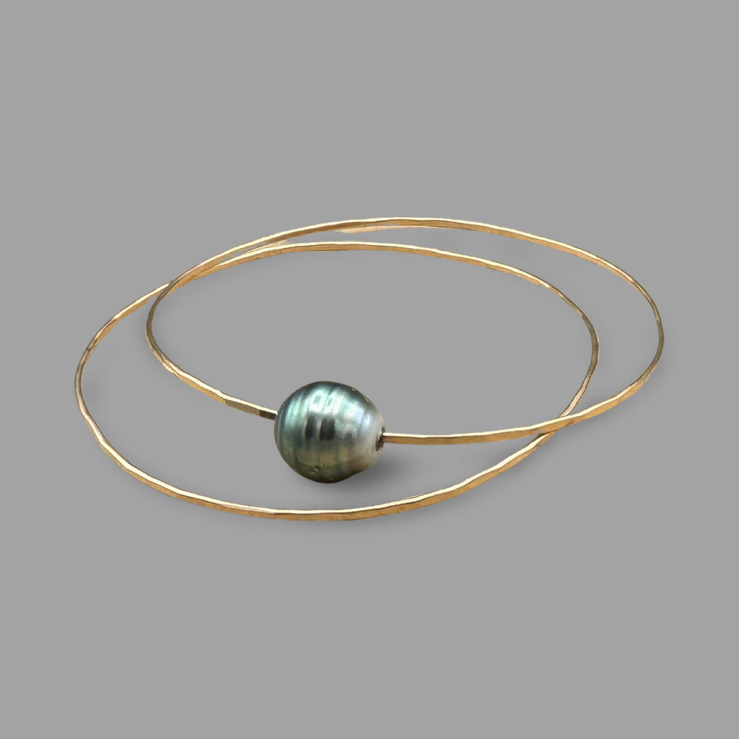 14k hammered gold bangle bracelets with Tahitian pearl