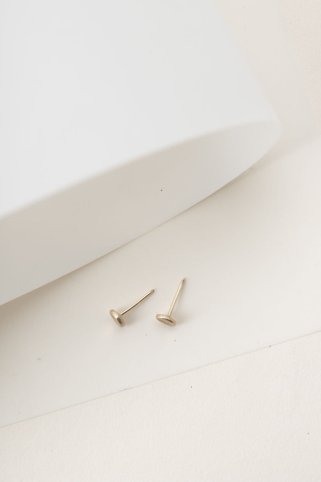 14k gold smash stud earrings